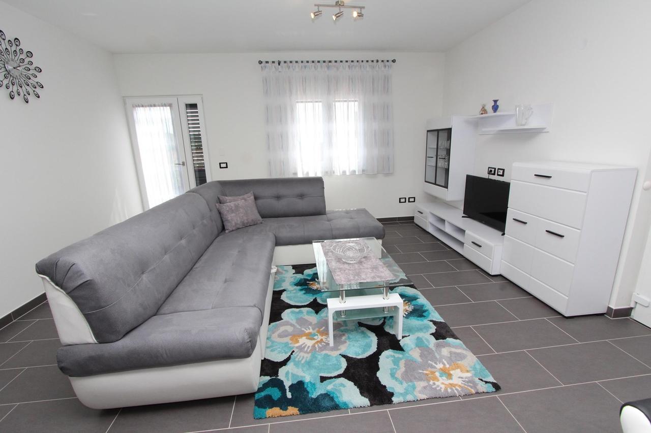 Apartment Mondelaco Rovinj Exterior photo